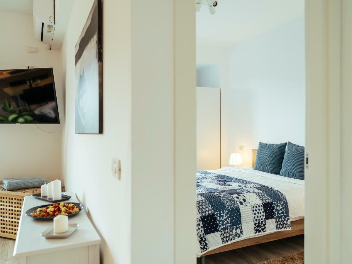 Bright And Spacious Central Apartment- Piata Amzei Bukarest Kültér fotó