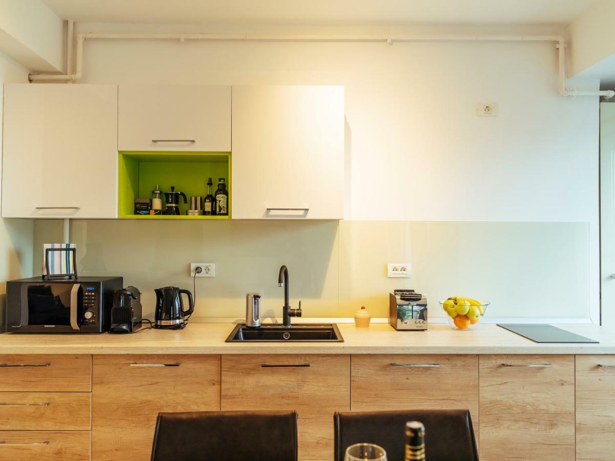 Bright And Spacious Central Apartment- Piata Amzei Bukarest Kültér fotó