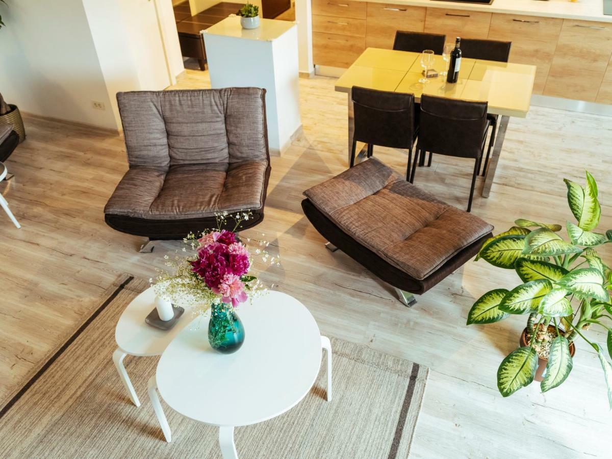 Bright And Spacious Central Apartment- Piata Amzei Bukarest Kültér fotó